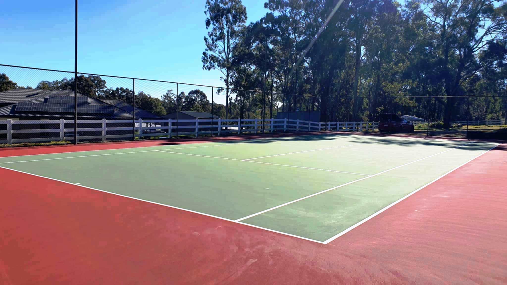 Tennis court painting / tennis court resurfacing