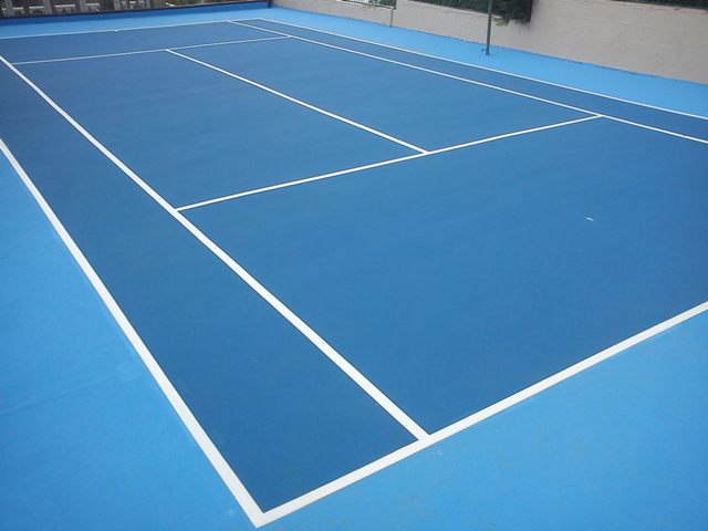 Tennis Court Applicator. Tennis Court Painting and Resurfacing Brisbane