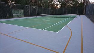 Tennis court painting / tennis court resurfacing